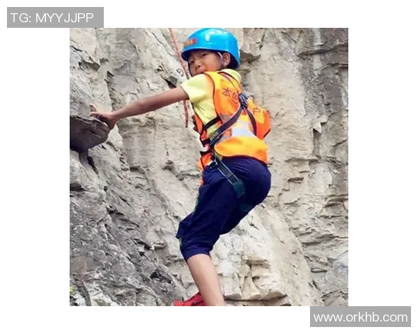 重庆攀岩队的成长历程与挑战探索之旅纪实