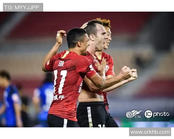 中超精彩对决AC米兰大胜波尔图帽子戏法点燃全场激情